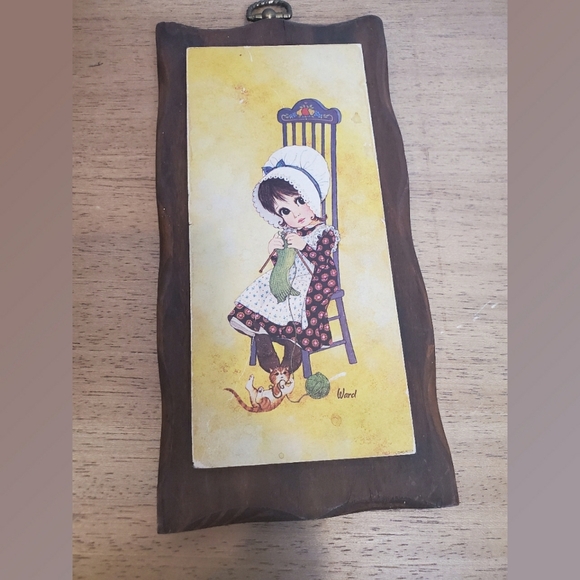 Vintage 1970's Holly Hobbie Like Wooden Plaque - Picture 3 of 4